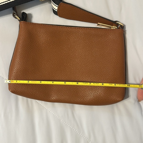 Marc Jacobs Tan Crossbody Bag PERFECT CONDITION - Picture 6 of 9